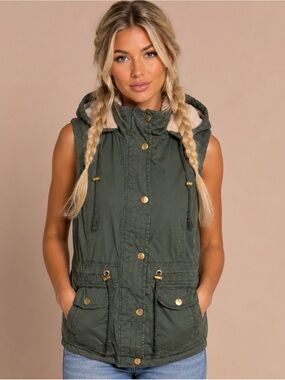 YMI Collection Women's Hooded Sherpa Lined Utility Vest In Olive Green Size M